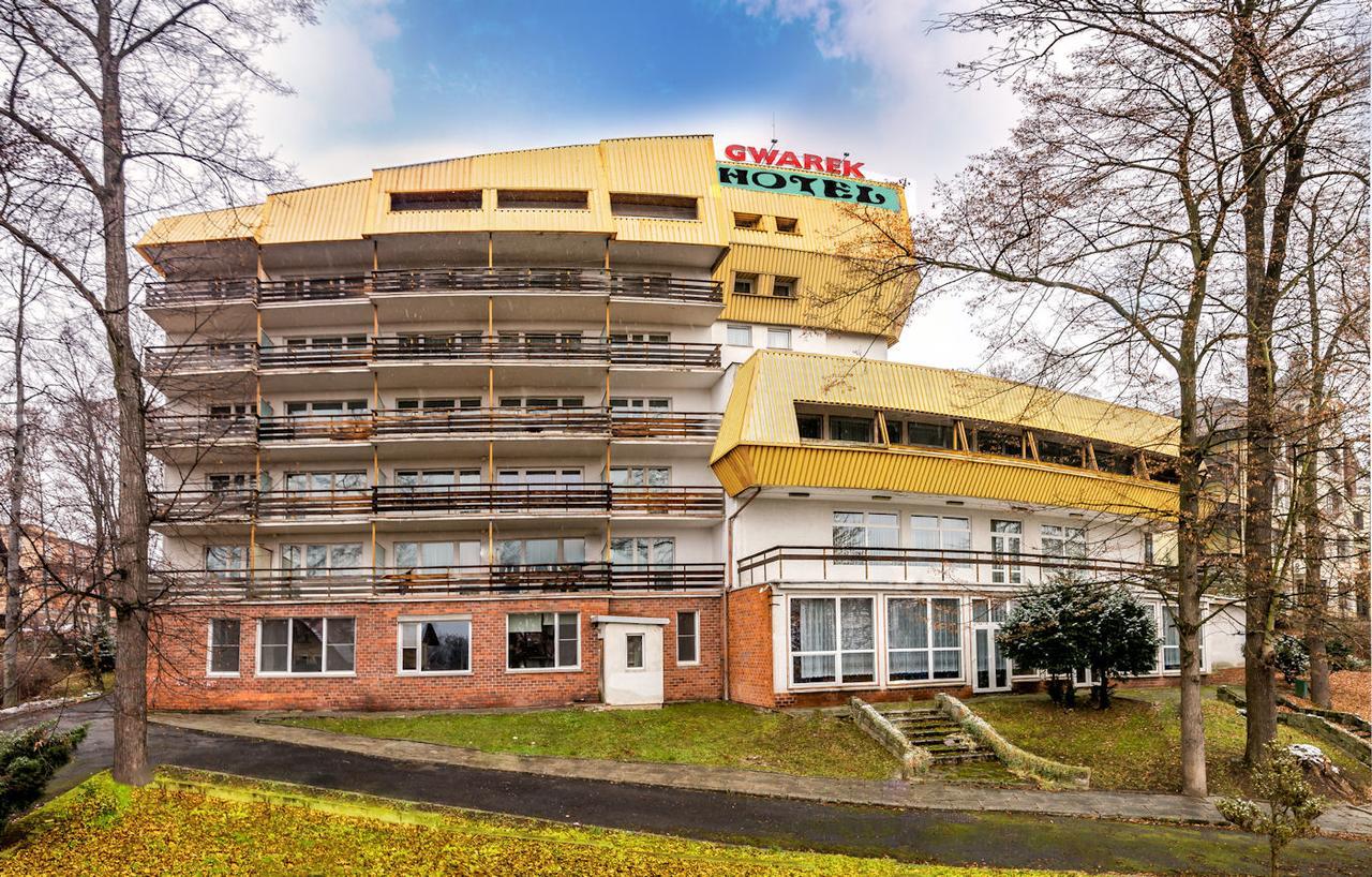 Hotel Gwarek Bad Kudowa Exterior foto