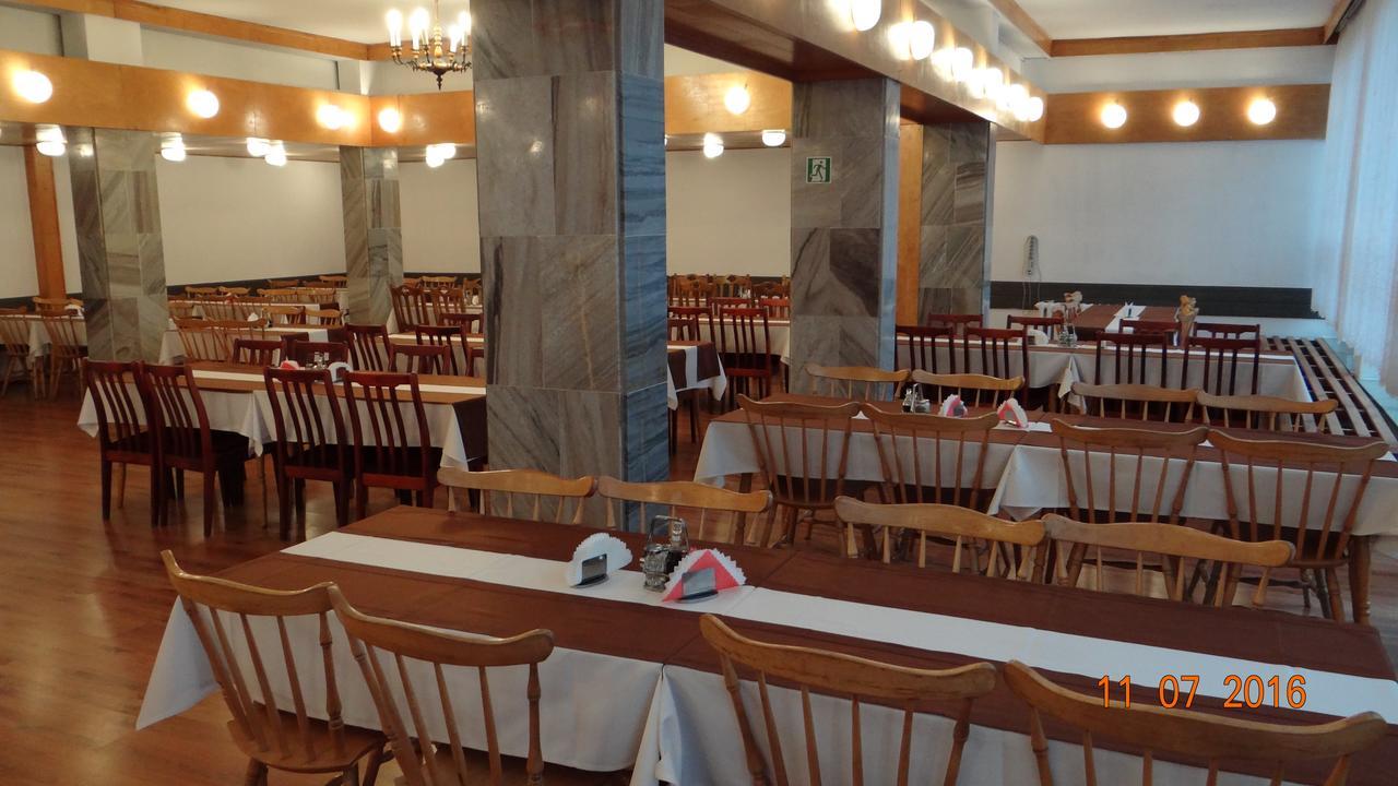 Hotel Gwarek Bad Kudowa Exterior foto
